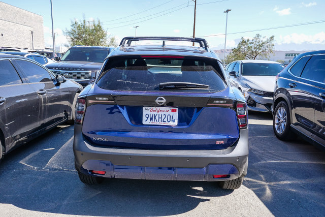 Used 2025 Nissan Kicks SR FWD image 9