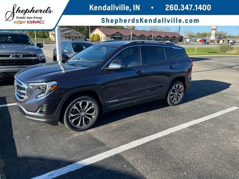 Used 2018 GMC Terrain SLT AWD/4WD image 1