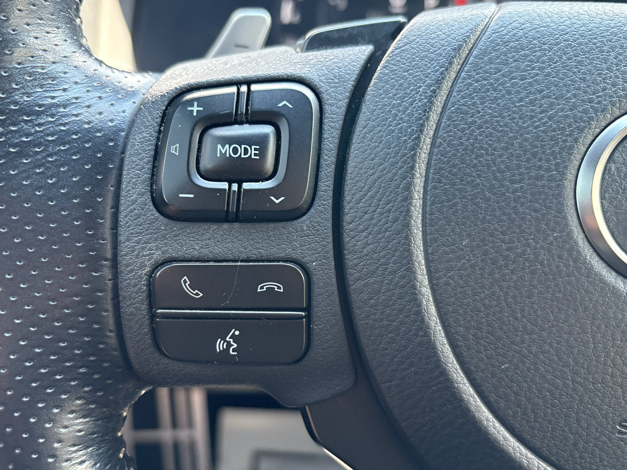 Used 2022 Lexus IS 350 F Sport w/ Navigation Package RWD image 18