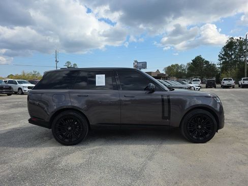 Used 2022 Land Rover Range Rover SE AWD/4WD image 4
