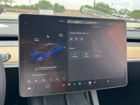 Used 2023 Tesla Model Y Long Range AWD/4WD image 15