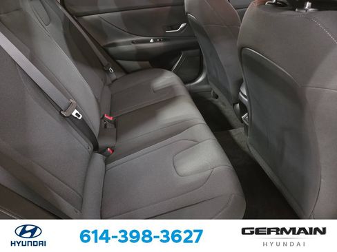 Used 2025 Hyundai Elantra SE FWD image 20
