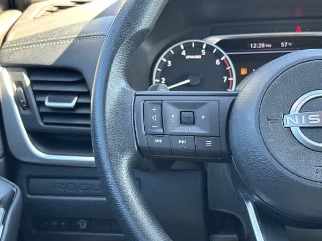 Used 2023 Nissan Rogue S AWD/4WD image 8