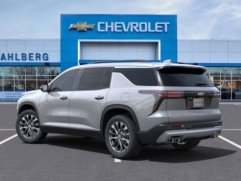 New 2025 Chevrolet Traverse LT w/ Enhanced Driving Package image 27