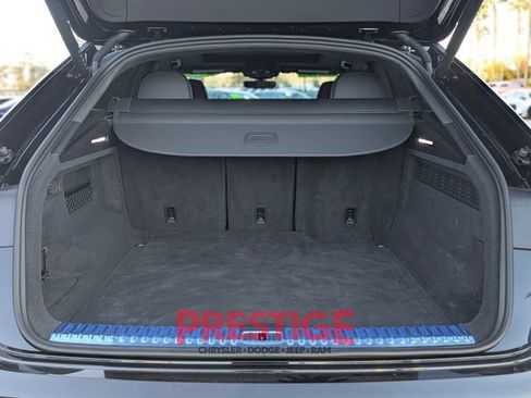 Used 2024 Audi RS Q8 image 12