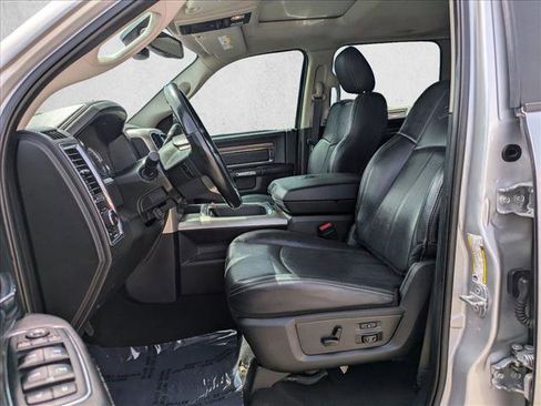 Used 2018 RAM 2500 Laramie w/ Convenience Group AWD/4WD image 16