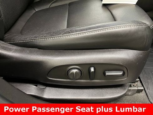 Certified 2017 GMC Acadia SLT image 12