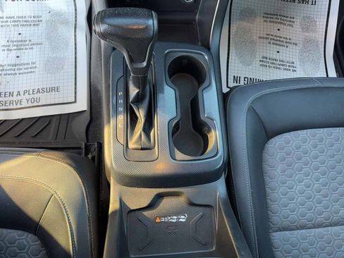 Used 2021 Chevrolet Colorado Z71 w/ Z71 Midnight Edition image 18