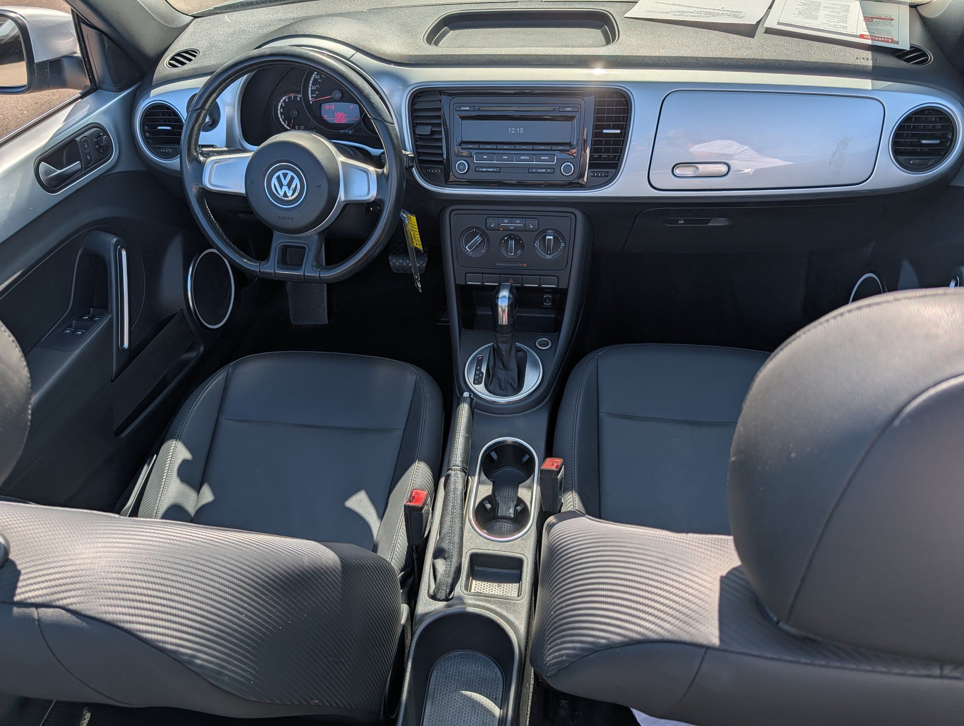 Used 2013 Volkswagen Beetle 2.5 FWD image 10