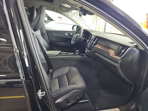 Used 2024 Volvo XC60 T8 Plus w/ Protection Package Premier AWD/4WD image 26