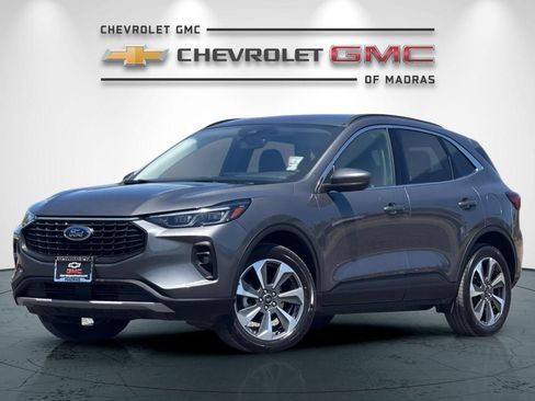 Used 2025 Ford Escape Platinum AWD/4WD image 7