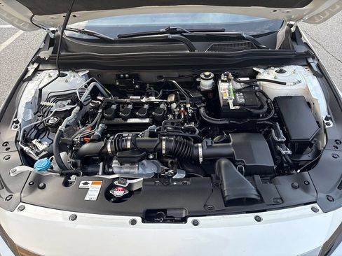 Used 2022 Honda Accord Sport image 16