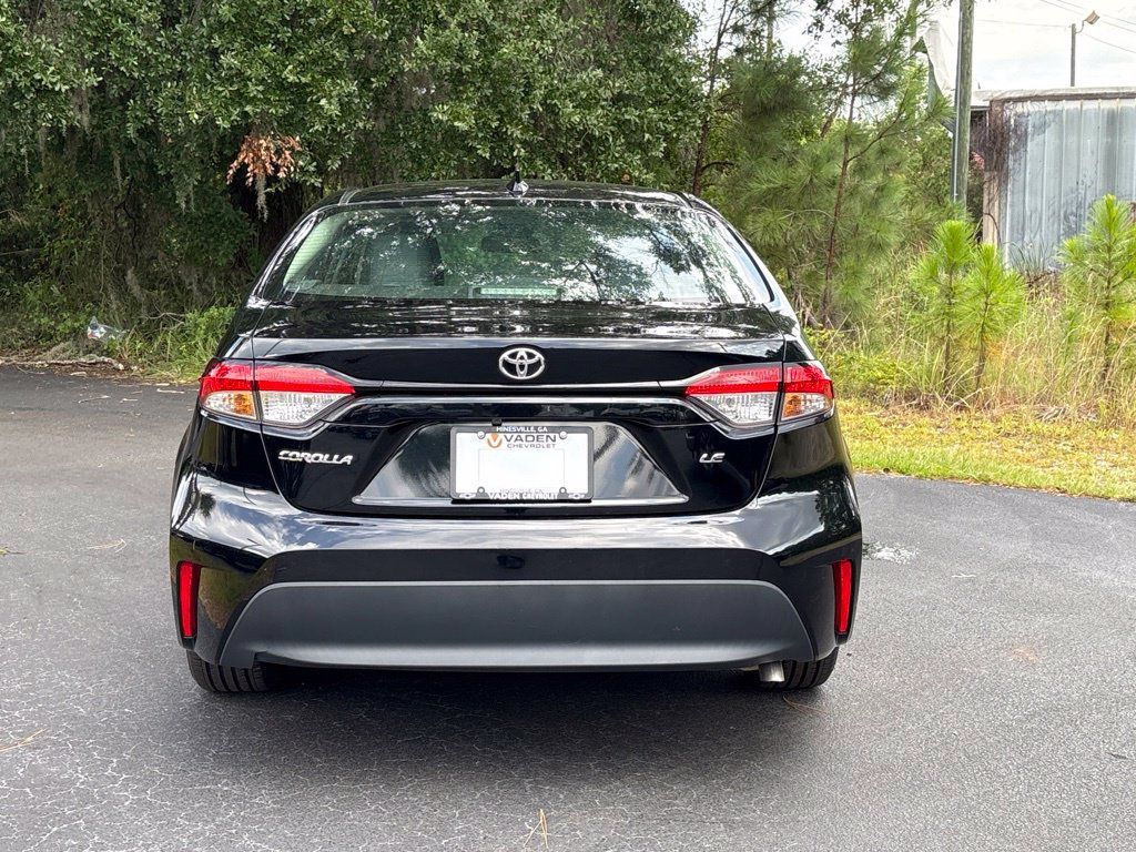 Used 2024 Toyota Corolla LE FWD image 6