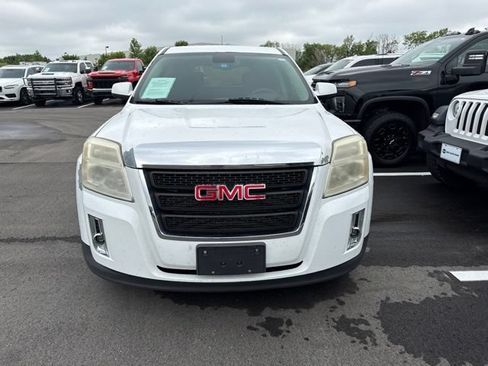 Used 2013 GMC Terrain SLE FWD image 2