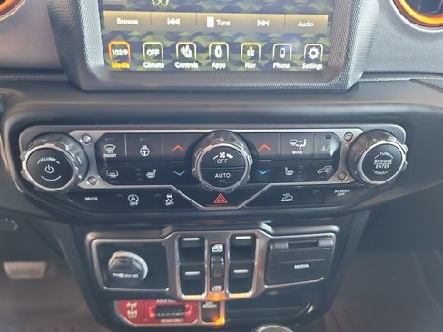 Used 2021 Jeep Gladiator Mojave image 29