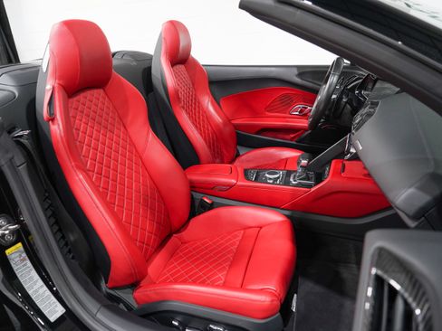 Used 2022 Audi R8 V10 performance AWD/4WD image 10