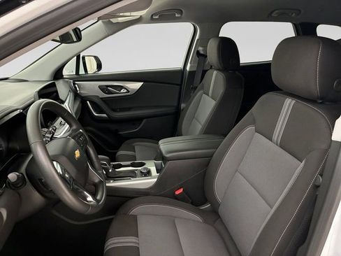 Used 2025 Chevrolet Blazer LT w/ Convenience Package image 12