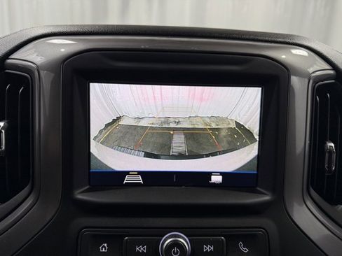 Used 2022 Chevrolet Silverado 2500 Custom w/ Custom Convenience Package image 20