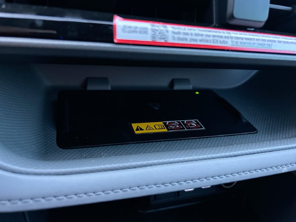 Certified 2025 Toyota Highlander XLE FWD image 36