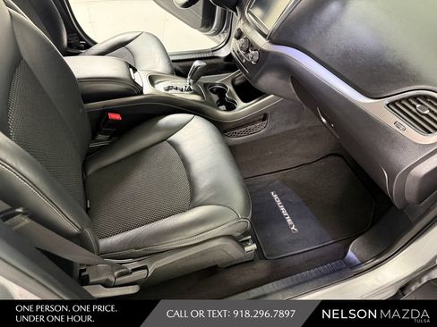 Used 2017 Dodge Journey Crossroad w/ Popular Equipment Group AWD/4WD image 46