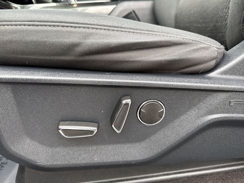 Used 2021 Ford F150 XLT w/ Equipment Group 302A High image 13