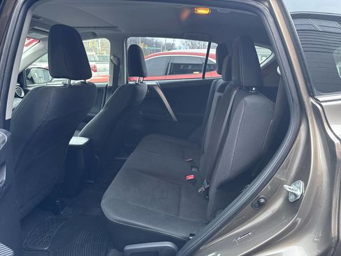Used 2013 Toyota RAV4 XLE image 16