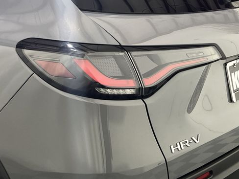Used 2023 Honda HR-V Sport image 14