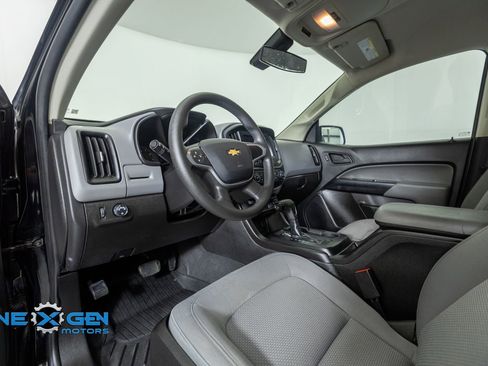 Used 2020 Chevrolet Colorado W/T w/ WT Convenience Package RWD image 10