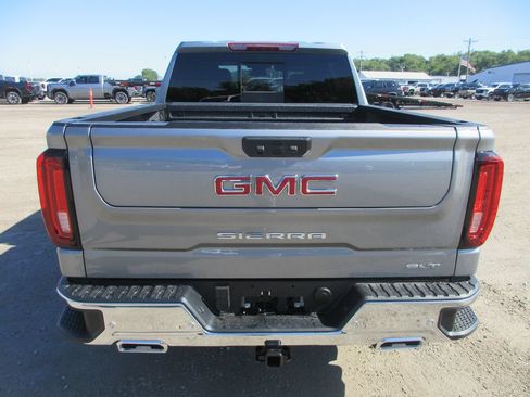 New 2026 GMC Sierra 1500 SLT w/ SLT Premium Plus Package AWD/4WD image 7