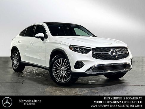 Certified 2025 Mercedes-Benz GLC 300 GLC 300 image 1