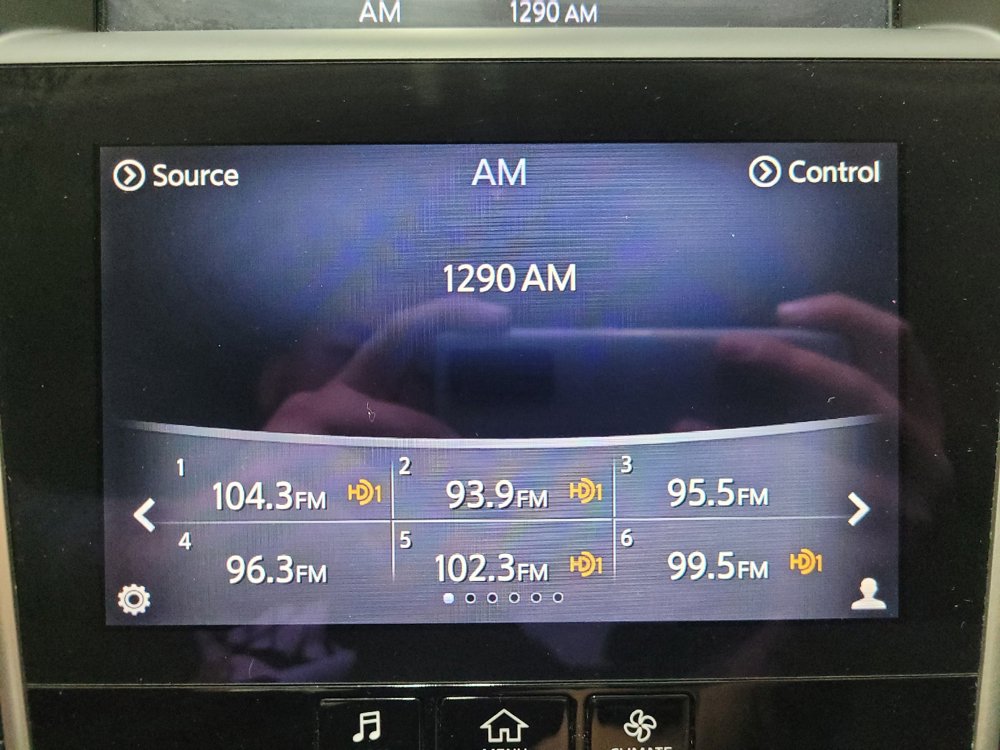 Used 2015 INFINITI Q50 Premium w/ Navigation Package AWD/4WD image 25