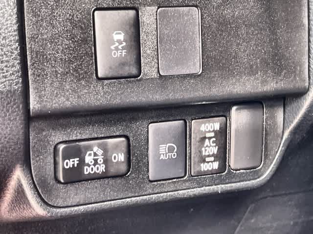 Used 2020 Toyota Tacoma TRD Off-Road w/ Technology Package AWD/4WD image 29