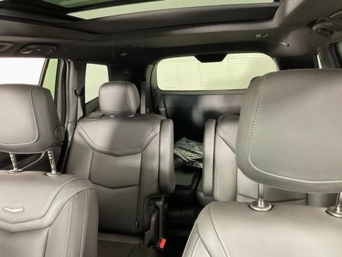 Certified 2024 Cadillac XT6 Sport w/ Technology Package image 32