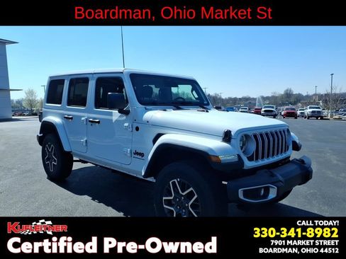 Used 2026 Jeep Wrangler Unlimited Sahara w/ Dual Top Group AWD/4WD image 7