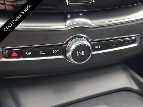 Certified 2023 Volvo XC60 B5 Core AWD/4WD image 19