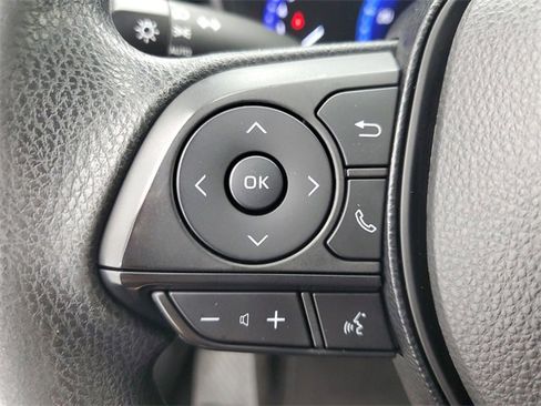 Used 2021 Toyota Corolla LE image 23