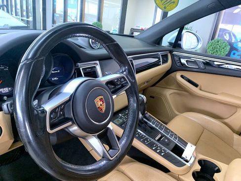 Used 2017 Porsche Macan S AWD/4WD image 7