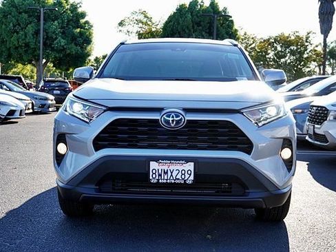 Used 2021 Toyota RAV4 XLE AWD/4WD image 5