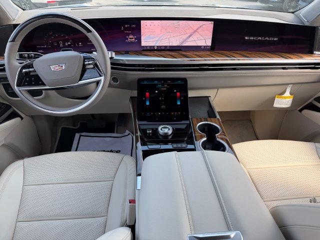 New 2026 Cadillac Escalade Platinum Sport AWD/4WD image 11