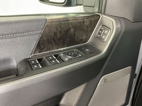 Certified 2025 Ford F350 Lariat w/ Black Appearance Package image 16