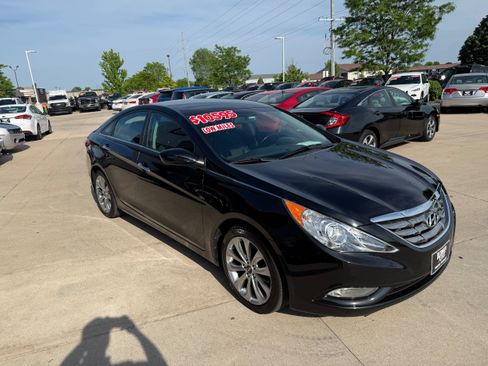Used 2013 Hyundai Sonata SE FWD image 4