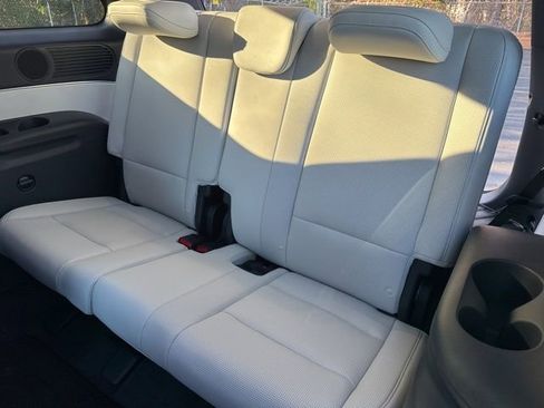 Used 2026 Hyundai Palisade Calligraphy image 28