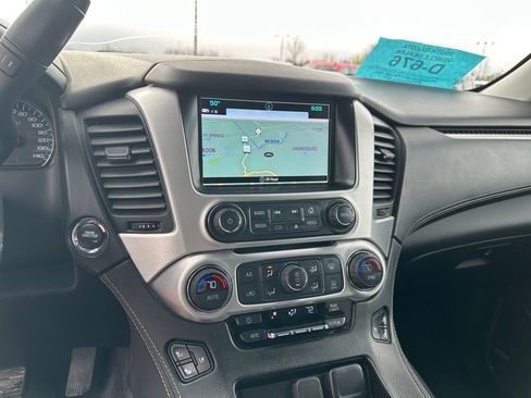 Used 2018 GMC Yukon XL SLT w/ Open Road Package AWD/4WD image 16