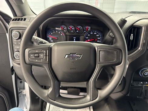 New 2026 Chevrolet Silverado 1500 Custom Trail Boss w/ Turbomax Blackout Package AWD/4WD image 4