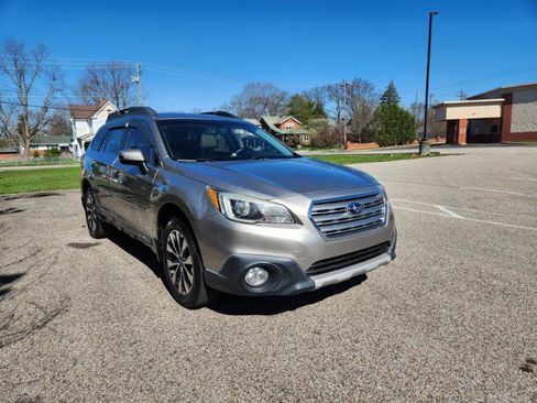 Used 2016 Subaru Outback 2.5i Limited image 4
