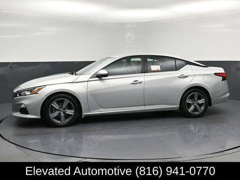 Used 2020 Nissan Altima 2.5 S image 2