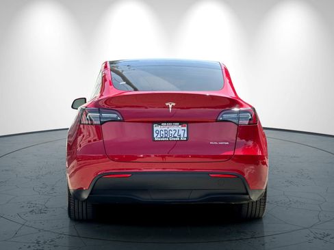 Used 2023 Tesla Model Y Long Range AWD/4WD image 5