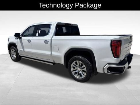 Certified 2024 GMC Sierra 1500 Denali w/ Technology Package AWD/4WD image 4