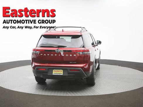 Used 2024 Nissan Pathfinder SV AWD/4WD image 40