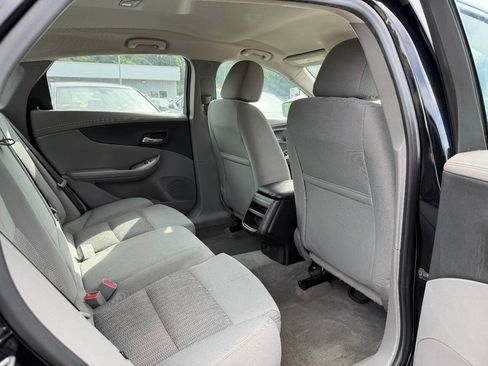 Used 2017 Chevrolet Impala LS FWD image 14